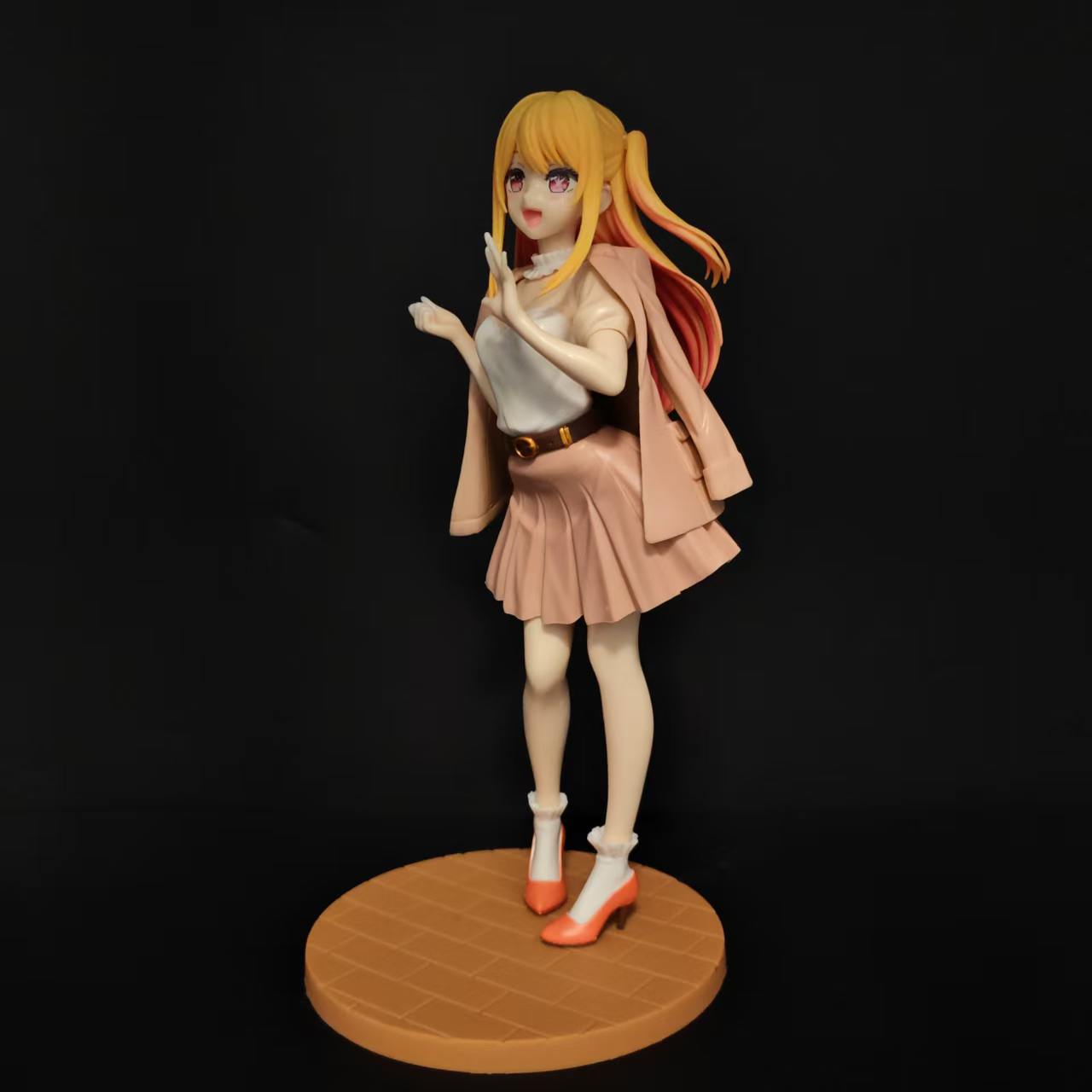 Аниме-фигурка Хосино - коллекц - Model Figure Base review and price