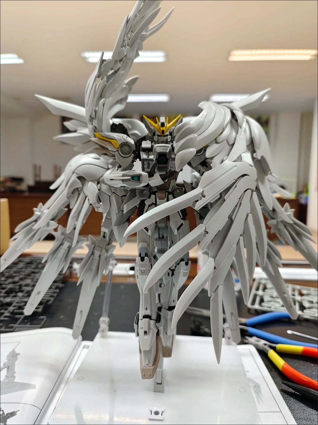 Daban 8827 MG 1/100 Wing Snow  - Gundam Model Mg review and price